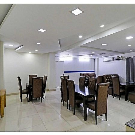 717临近德里机场oyo房酒店 新德里 外观 照片