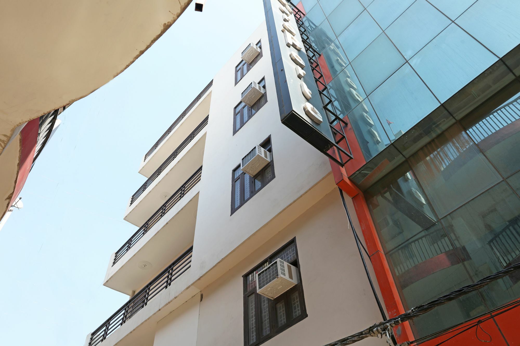 717临近德里机场oyo房酒店 新德里 外观 照片
