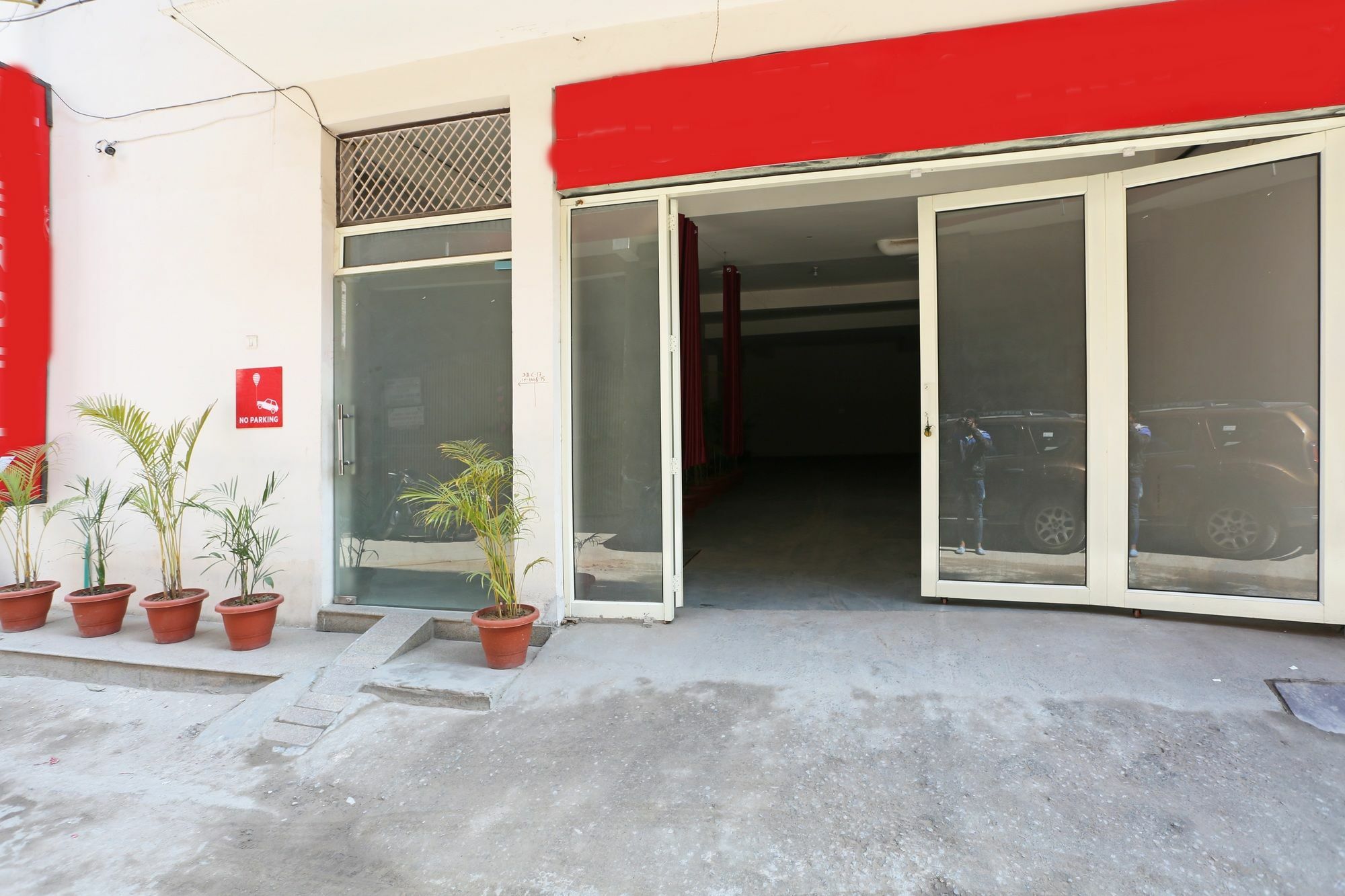 717临近德里机场oyo房酒店 新德里 外观 照片
